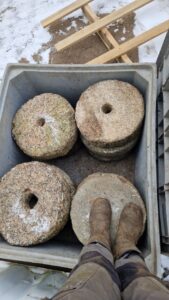 photo_5848269036830444960_y